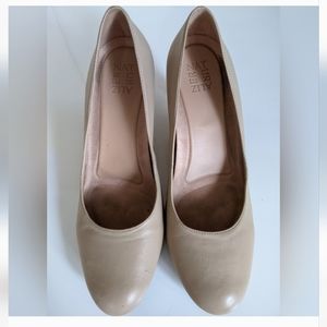 Nude Naturalizer Heels